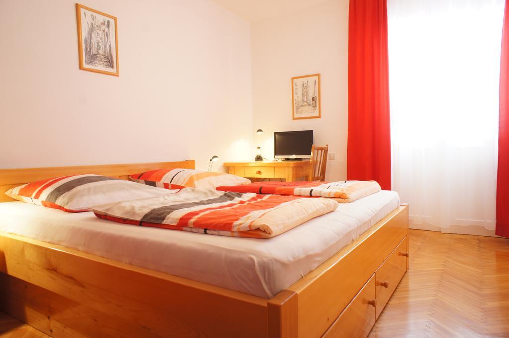 Apartments Segedin Zrnovo Esterno foto