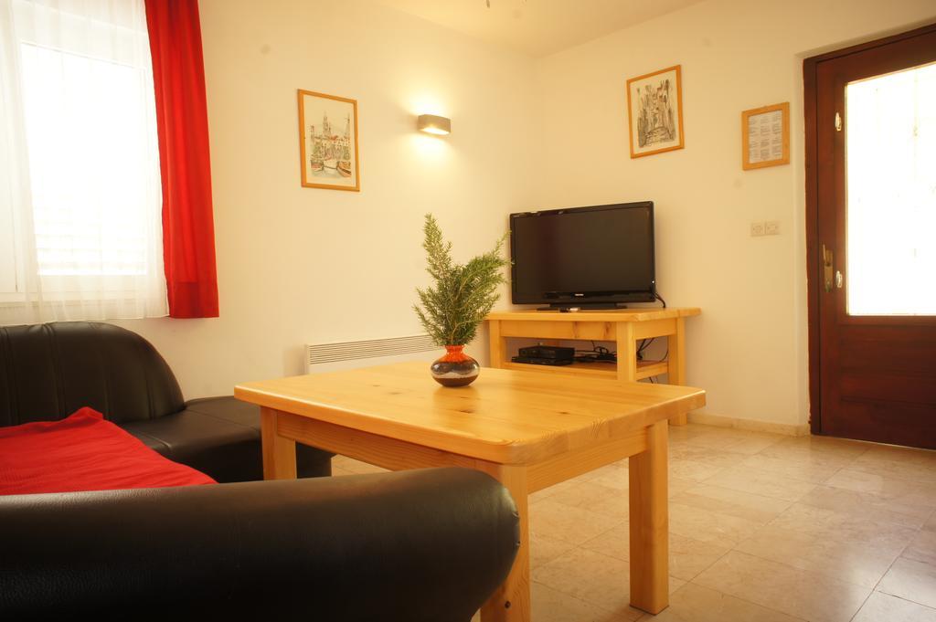 Apartments Segedin Zrnovo Esterno foto